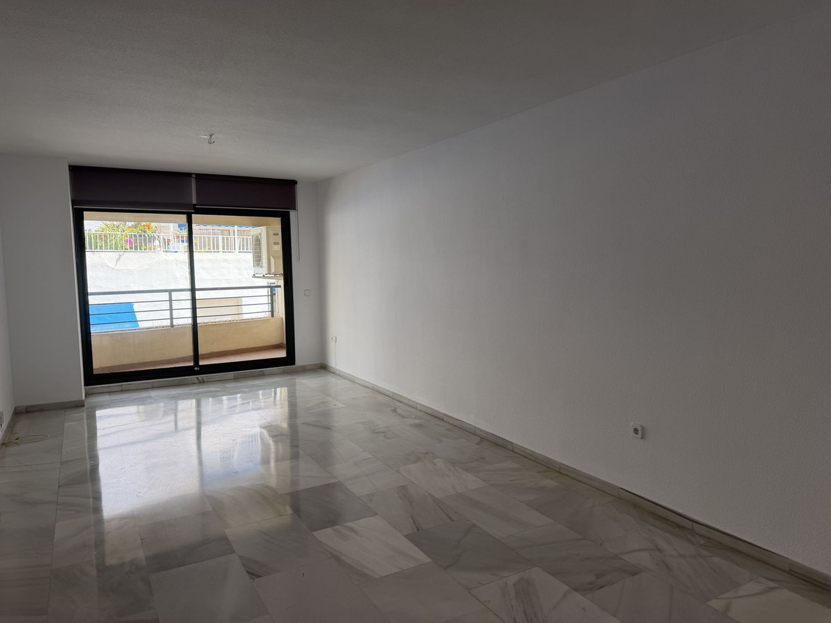 2 Bed Apartment for sale in Marbella Costa Del Sol, Málaga, Spain