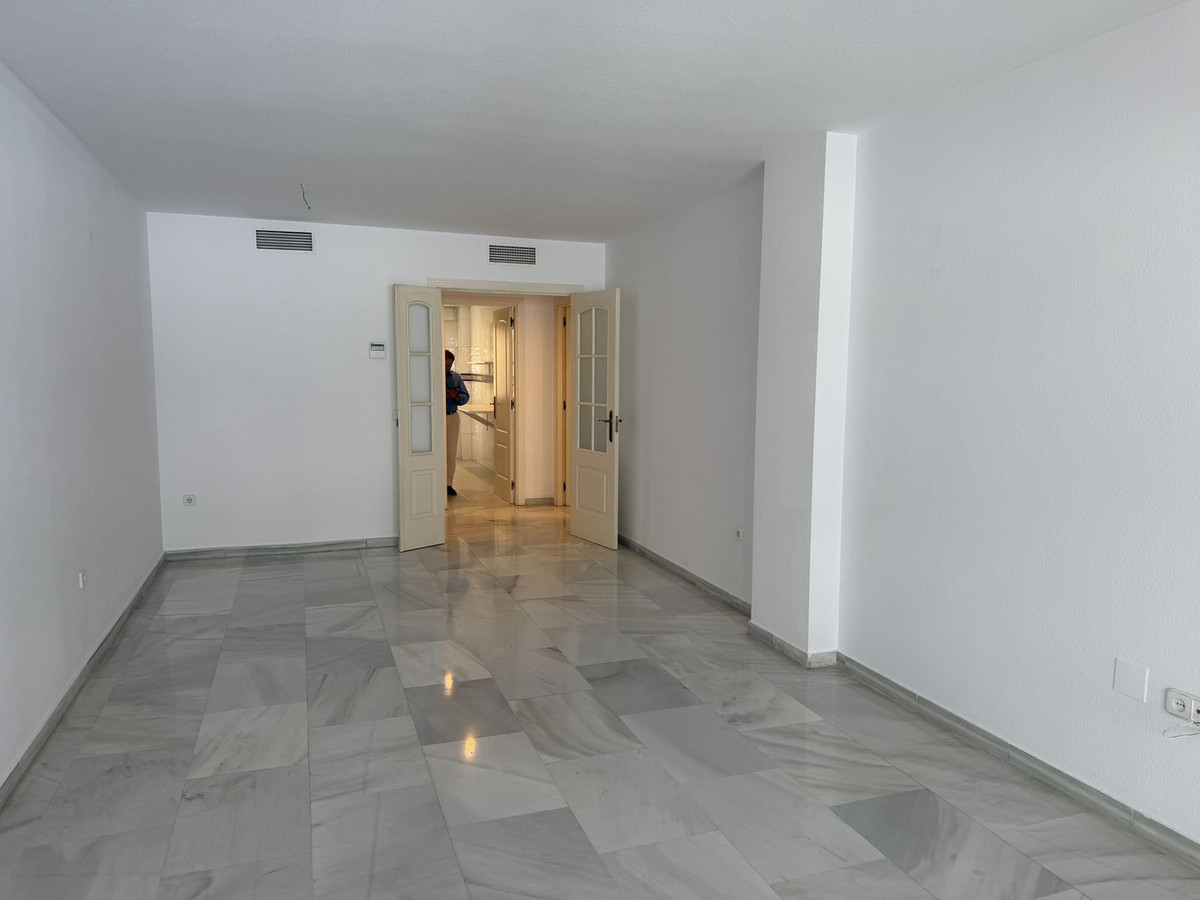2 Bed Apartment for sale in Marbella Costa Del Sol, Málaga, Spain