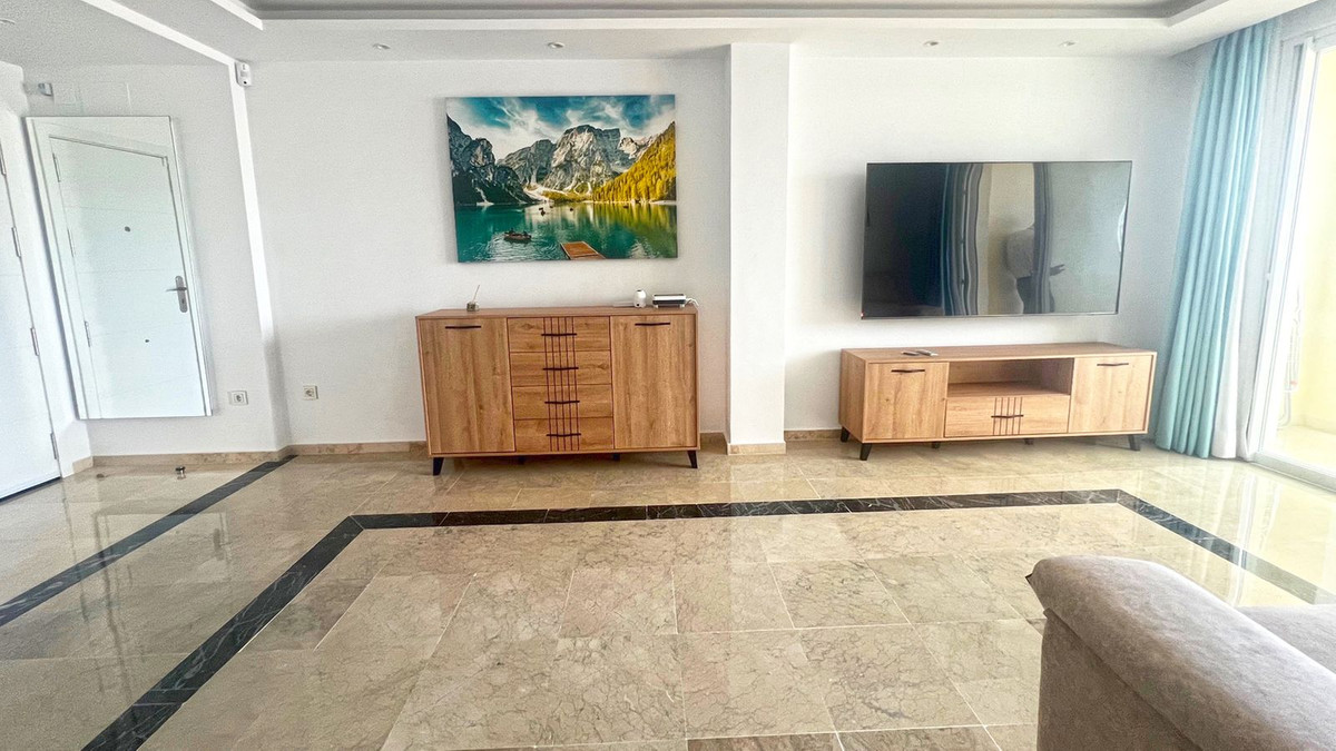 Se vende Apartamento Planta Media de 3 dormitorios en Costa Del Sol, Málaga, España
