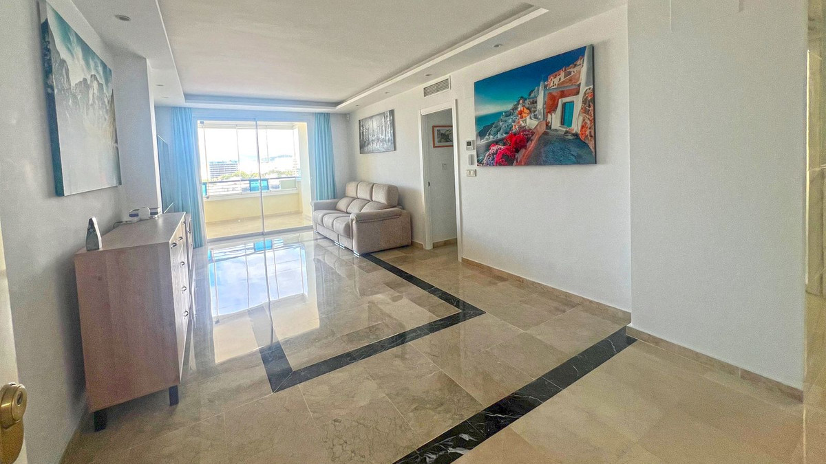 Se vende Apartamento Planta Media de 3 dormitorios en Costa Del Sol, Málaga, España
