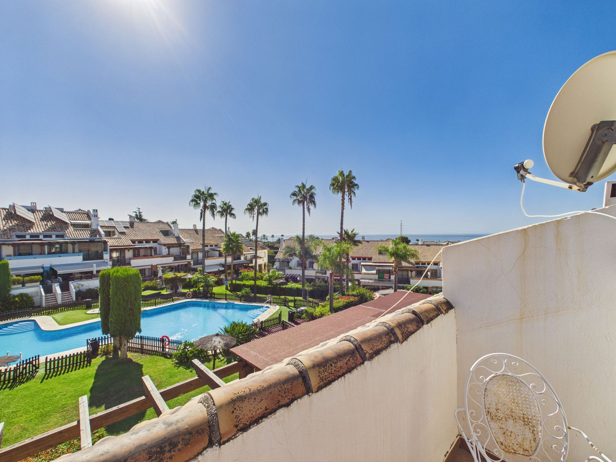 4 Bed Townhouse for sale in Marbella Costa Del Sol, Málaga, Spain