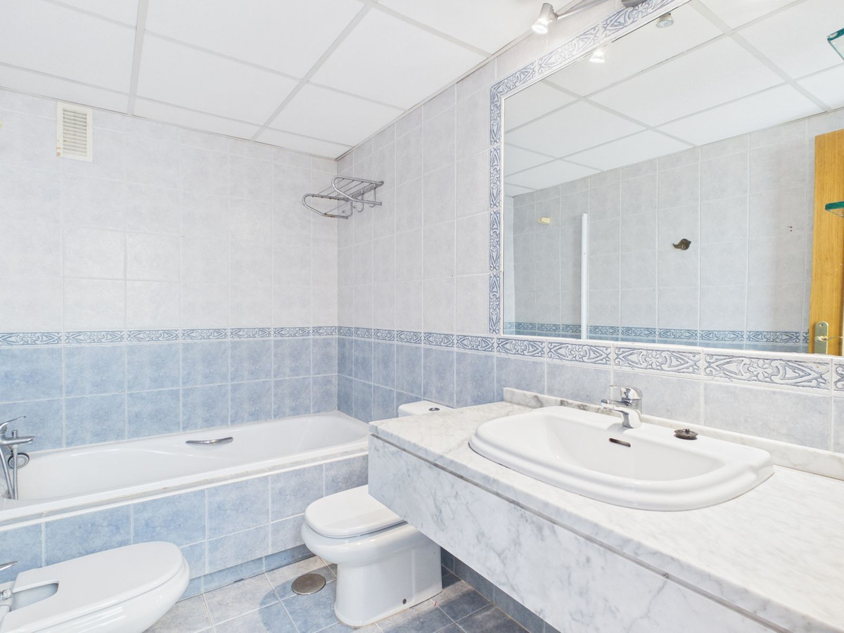 4 Bed Townhouse for sale in Marbella Costa Del Sol, Málaga, Spain