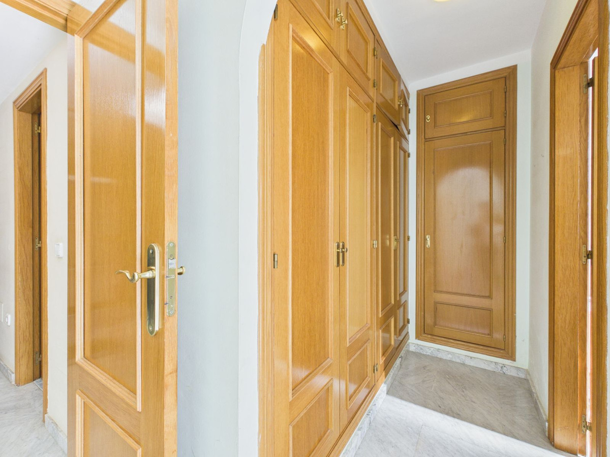 4 Bed Townhouse for sale in Marbella Costa Del Sol, Málaga, Spain