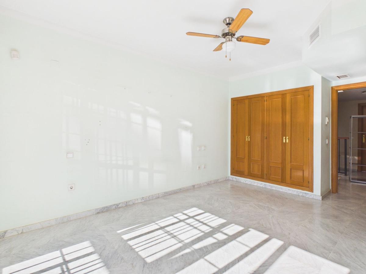 4 Bed Townhouse for sale in Marbella Costa Del Sol, Málaga, Spain