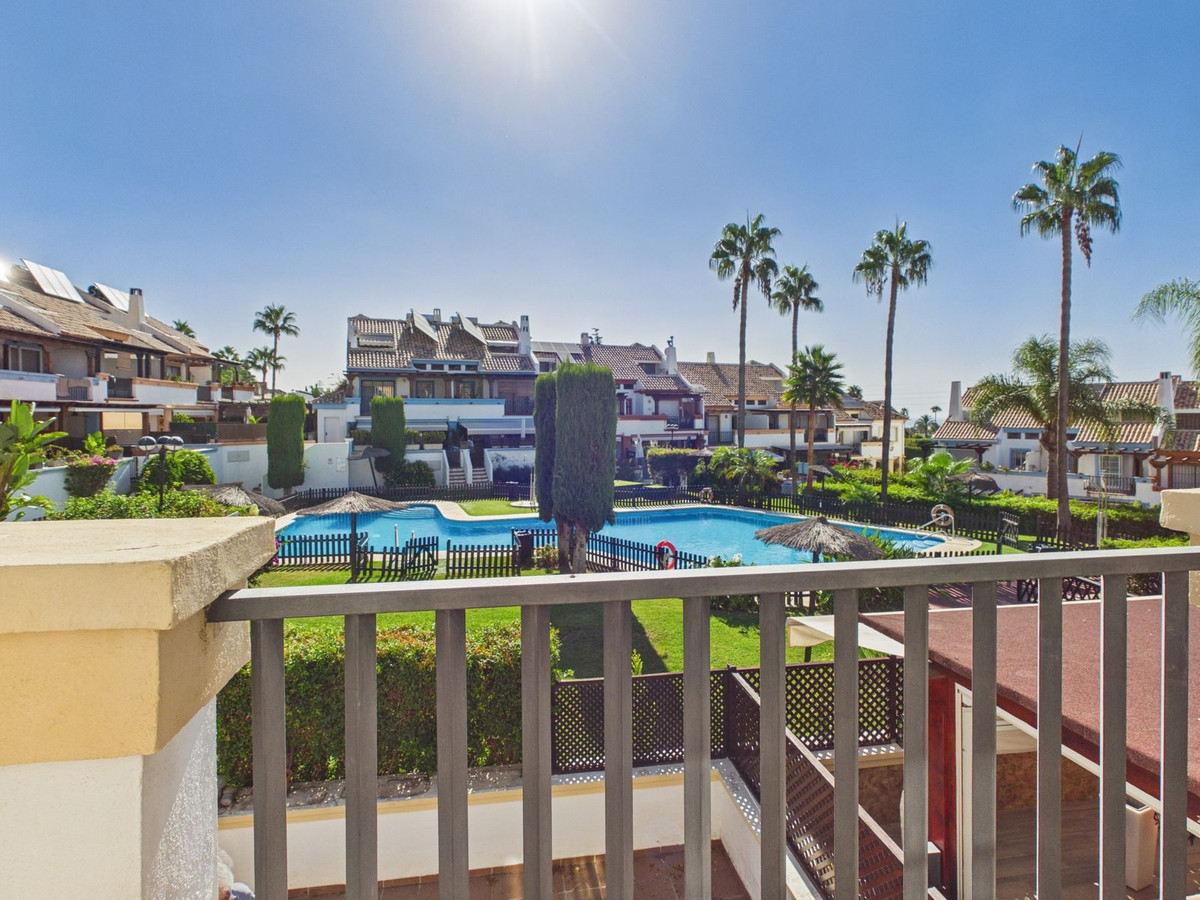 4 Bed Townhouse for sale in Marbella Costa Del Sol, Málaga, Spain