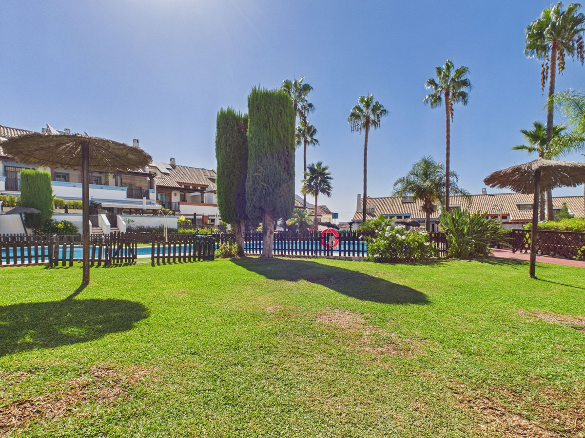 4 Bed Townhouse for sale in Marbella Costa Del Sol, Málaga, Spain