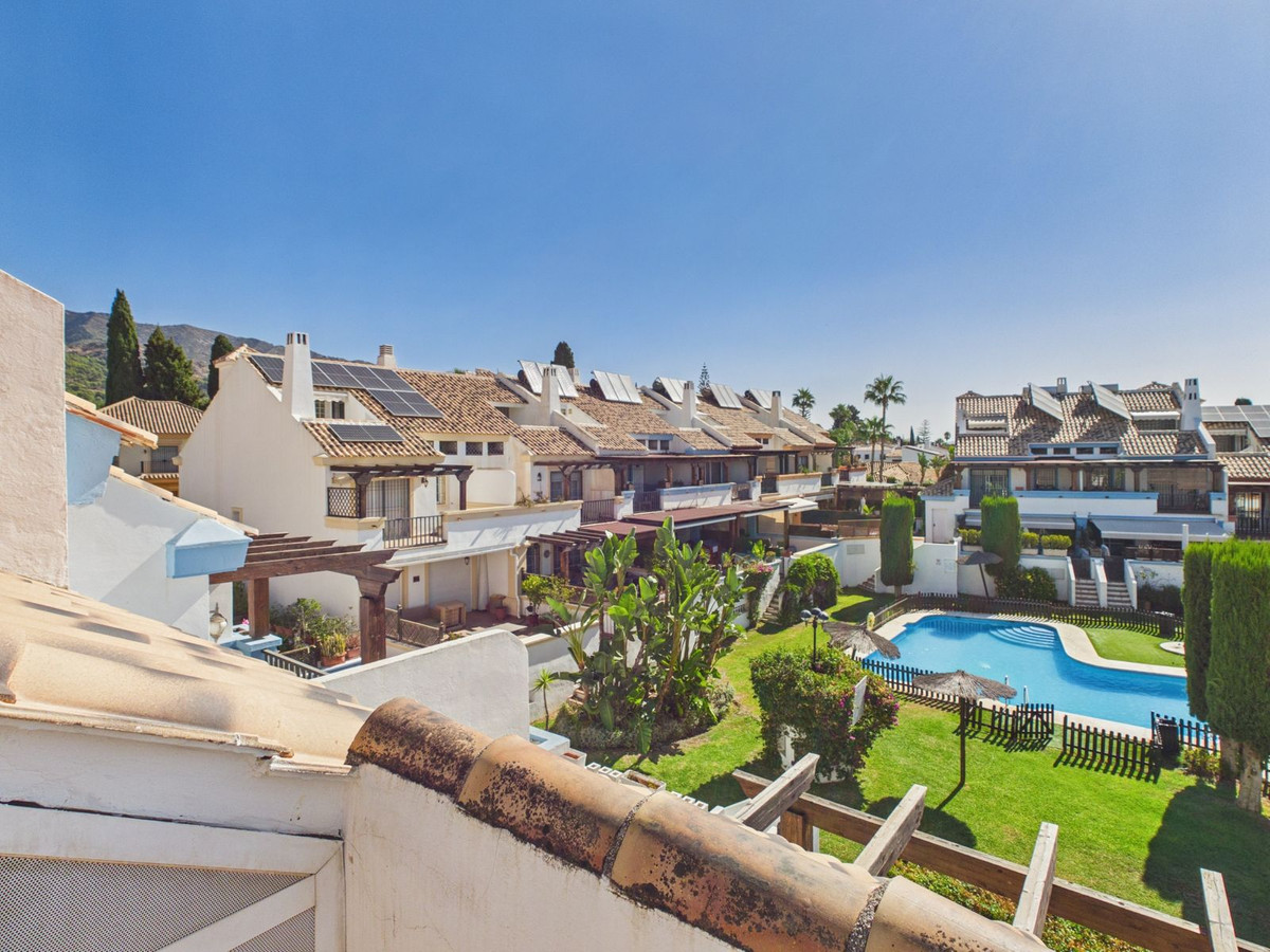 4 Bed Townhouse for sale in Marbella Costa Del Sol, Málaga, Spain