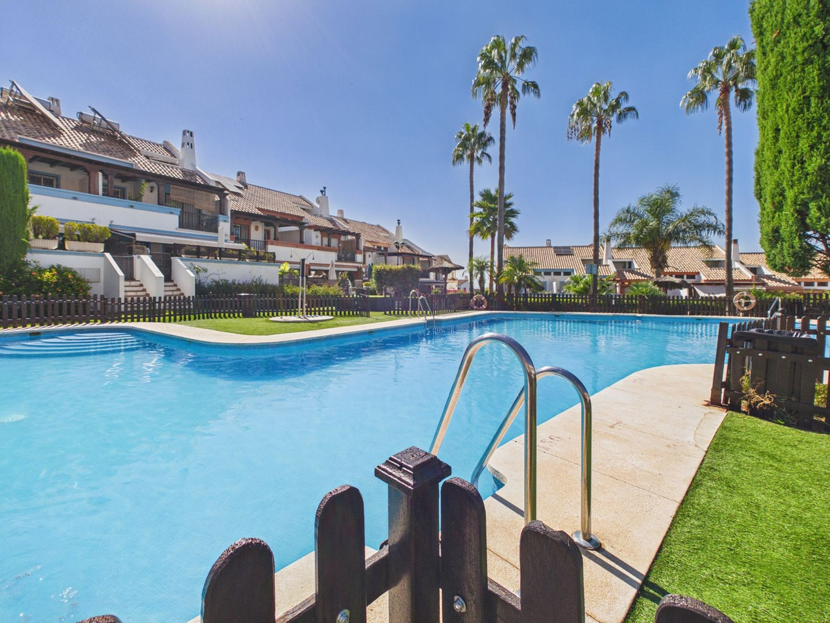 4 Bed Townhouse for sale in Marbella Costa Del Sol, Málaga, Spain