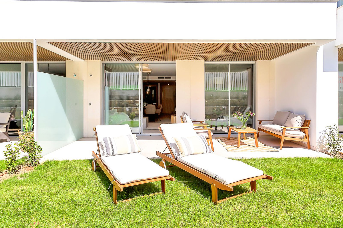 2 Bed Apartment for sale in Elviria Costa Del Sol, Málaga, Spain