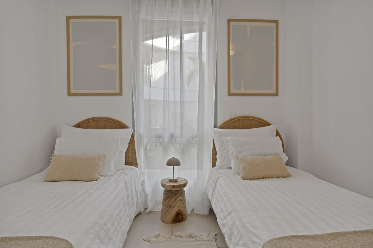 2 Bed Apartment for sale in Elviria Costa Del Sol, Málaga, Spain