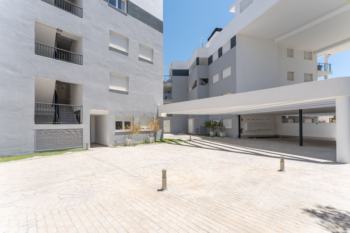 Se vende Apartamento Planta Baja de 2 dormitorios en Costa Del Sol, Málaga, España