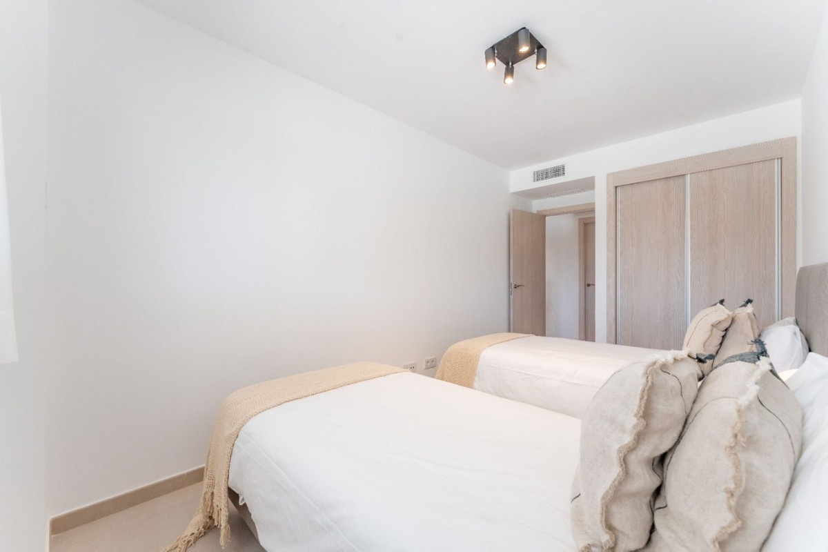 Se vende Apartamento Planta Baja de 2 dormitorios en Costa Del Sol, Málaga, España