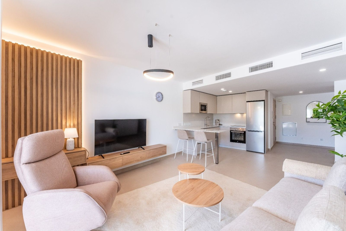 Se vende Apartamento Planta Baja de 2 dormitorios en Costa Del Sol, Málaga, España