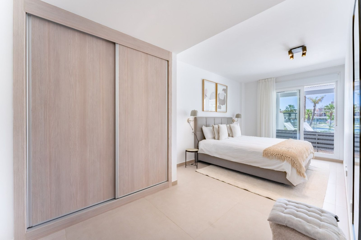 Se vende Apartamento Planta Baja de 2 dormitorios en Costa Del Sol, Málaga, España