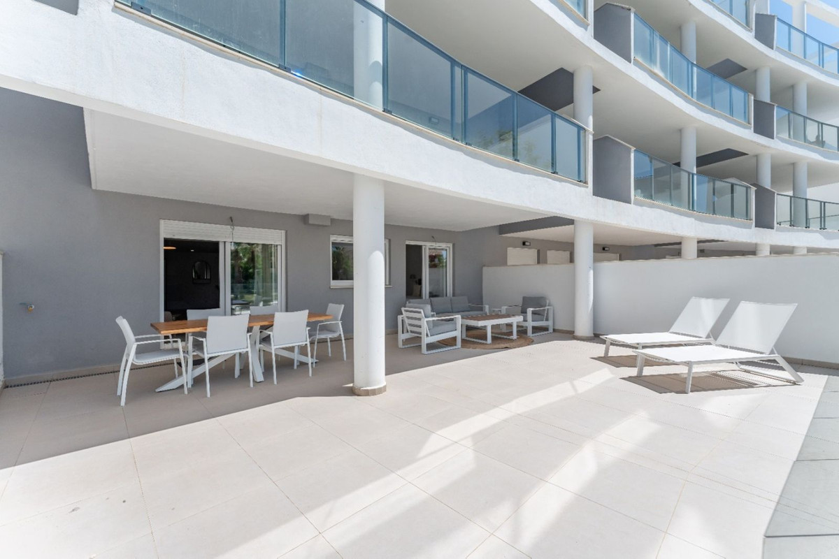 Se vende Apartamento Planta Baja de 2 dormitorios en Costa Del Sol, Málaga, España