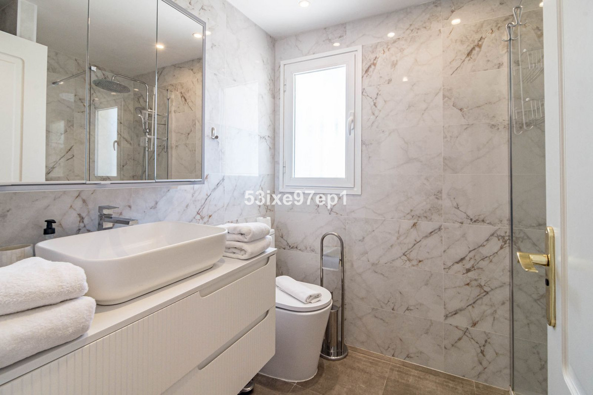 Se vende Ático de 2 dormitorios en Costa Del Sol, Málaga, España