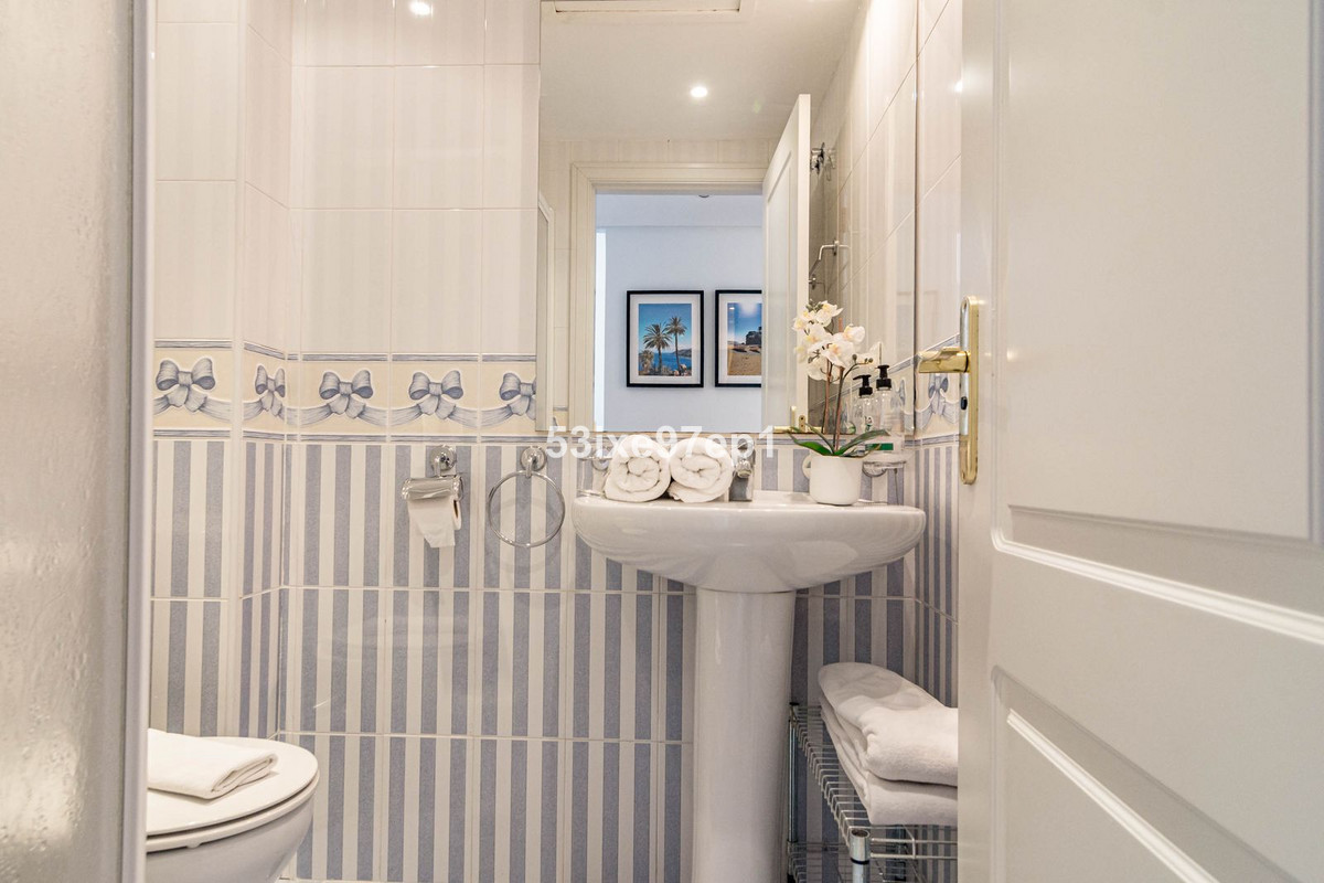 Se vende Ático de 2 dormitorios en Costa Del Sol, Málaga, España