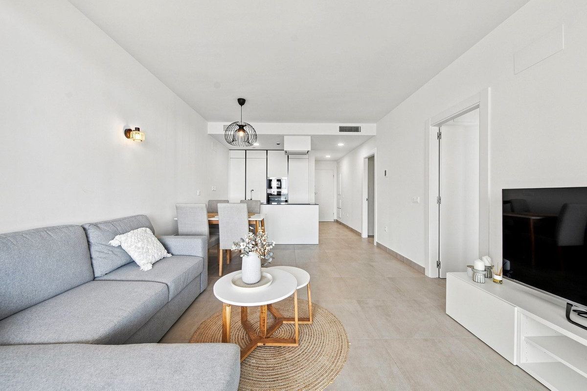 2 Bed Apartment for sale in Fuengirola Costa Del Sol, Málaga, Spain