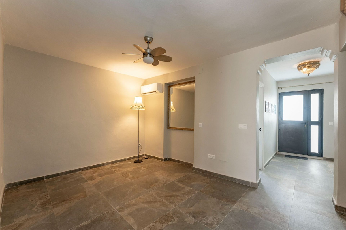 3 Bed Townhouse for sale in Alhaurín El Grande Costa Del Sol, Málaga, Spain