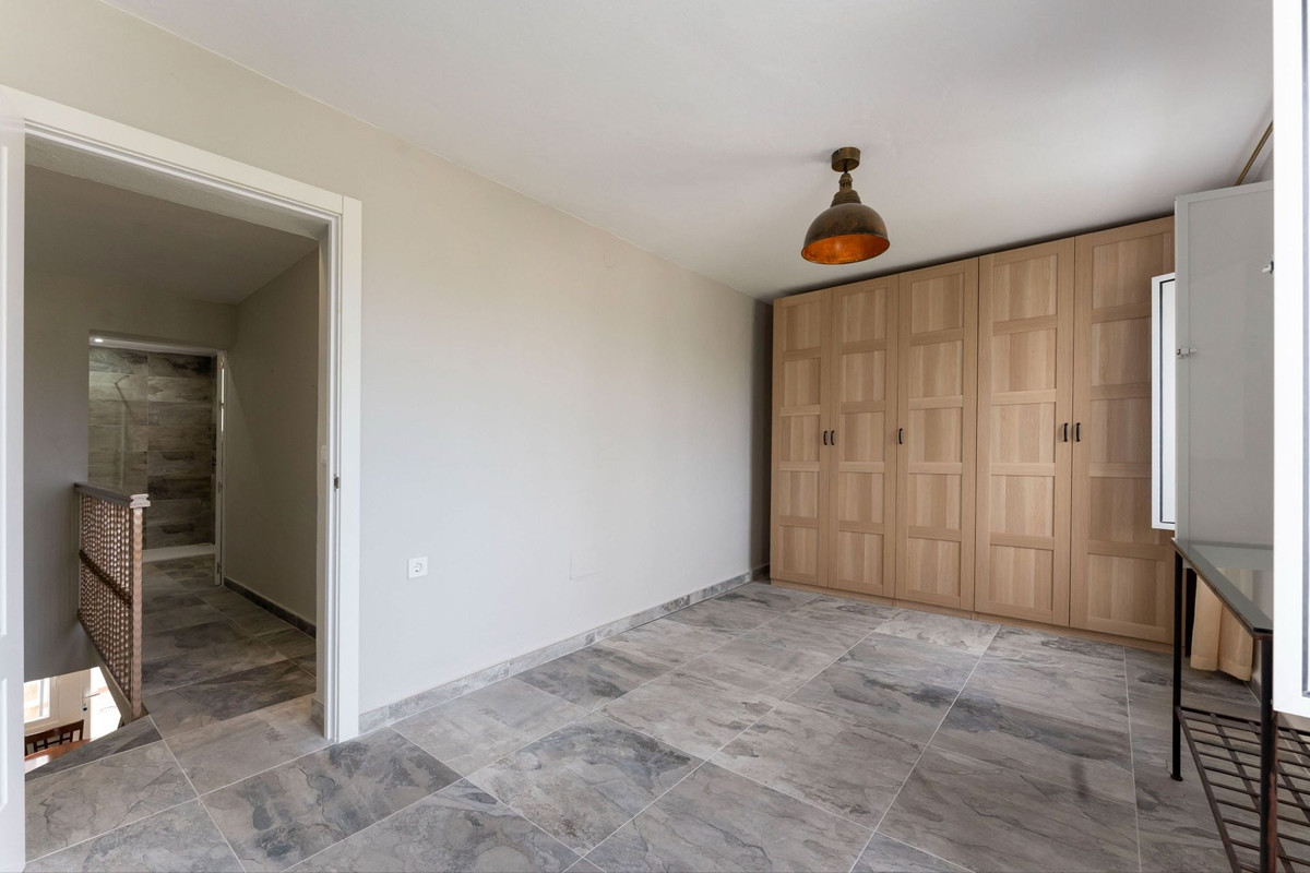 3 Bed Townhouse for sale in Alhaurín El Grande Costa Del Sol, Málaga, Spain