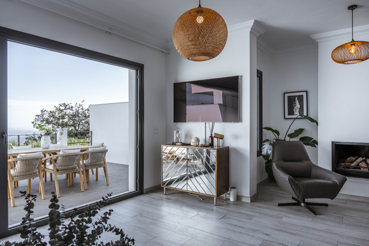 4 Bed Townhouse for sale in La Mairena Costa Del Sol, Málaga, Spain