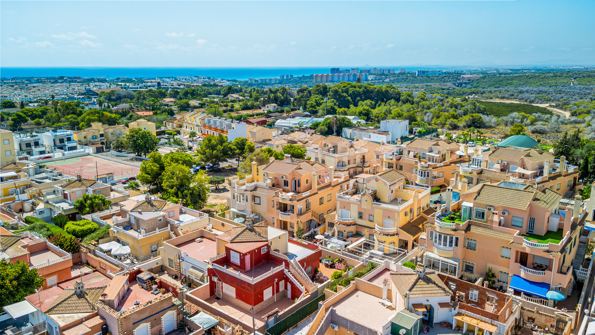3 Bed Townhouse for sale in Lomas De Cabo Roig Costa Blanca, Alicante, Spain