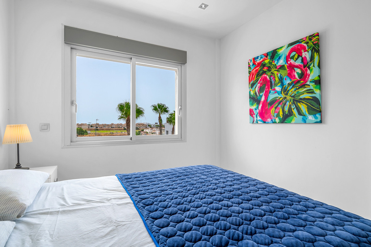 Se vende Bungalow de 2 dormitorios en Costa Blanca, Alicante, España