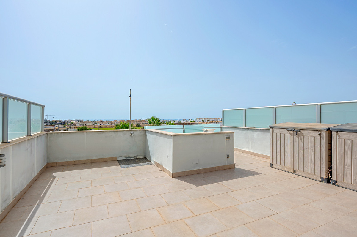 Se vende Bungalow de 2 dormitorios en Costa Blanca, Alicante, España