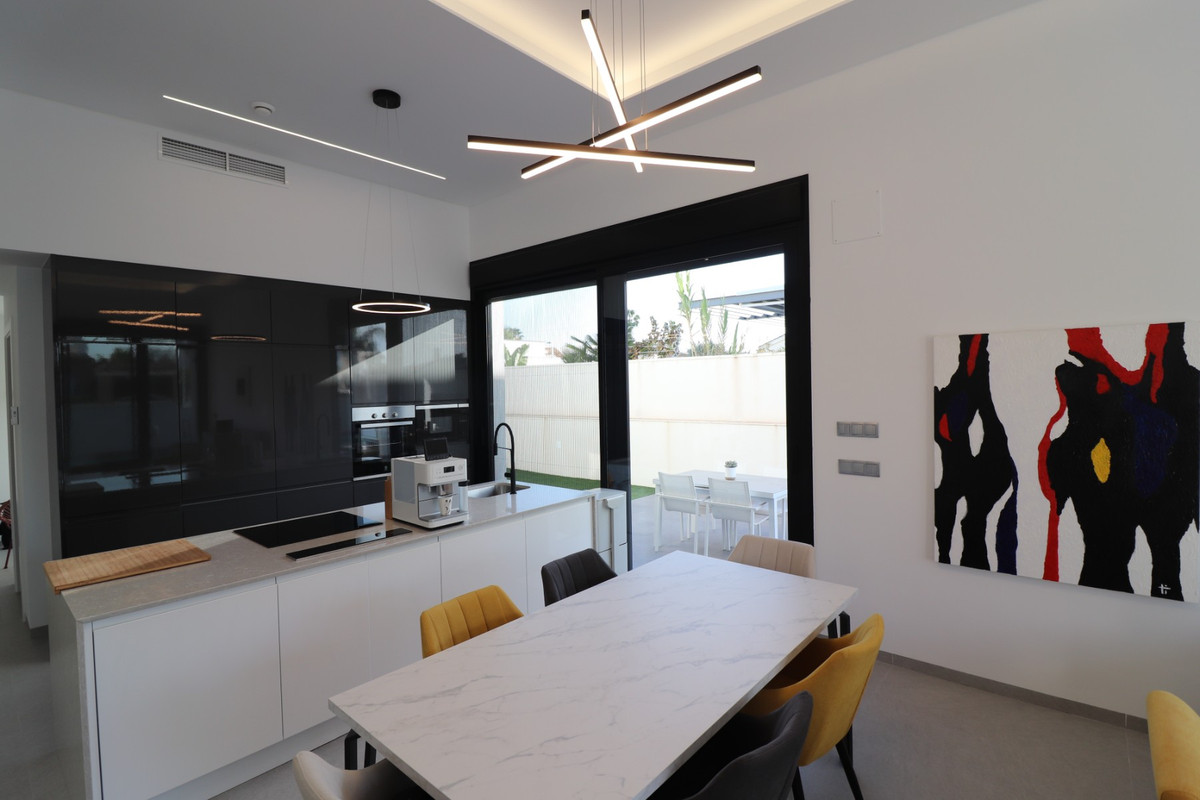3 Bed Townhouse for sale in Formentera Del Segura Costa Blanca, Alicante, Spain