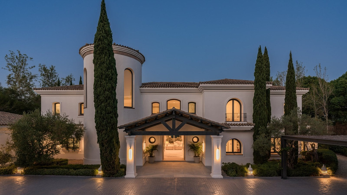 6 Bed Townhouse for sale in Sotogrande Costa Del Sol, Cádiz, Spain
