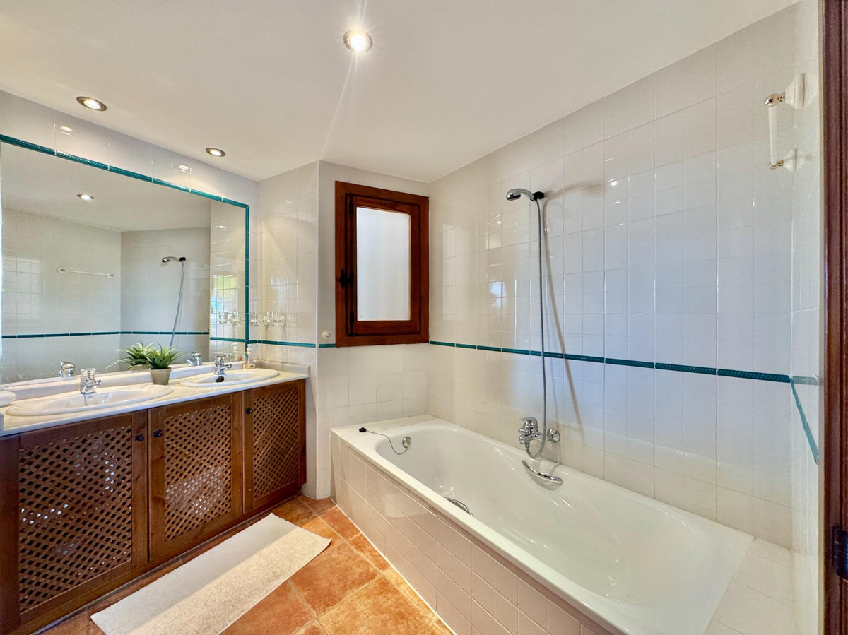 2 Bed Apartment for sale in Punta Prima Costa Blanca, Alicante, Spain