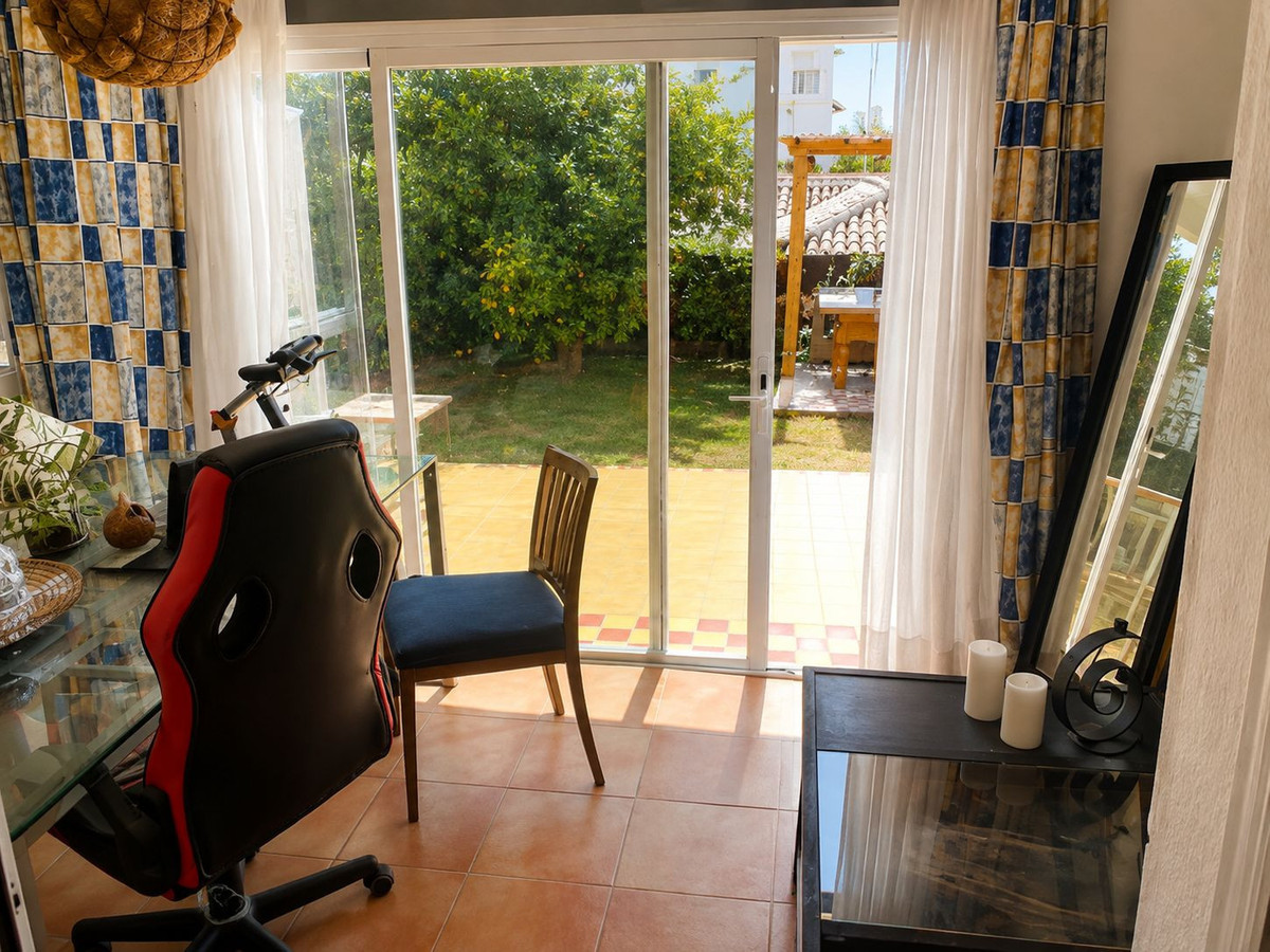 Se vende Apartamento Planta Baja de 2 dormitorios en Costa Del Sol, Málaga, España