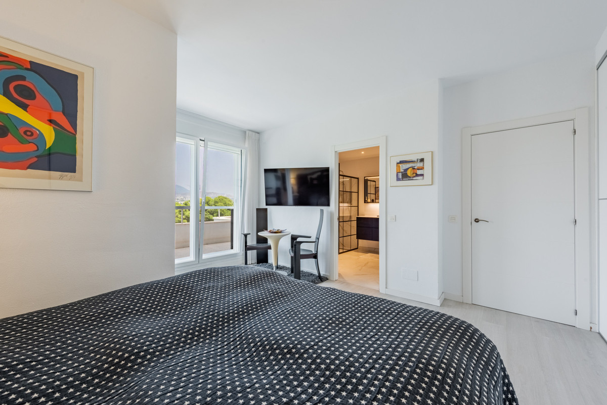 Se vende Apartamento Planta Media de 2 dormitorios en Costa Del Sol, Málaga, España