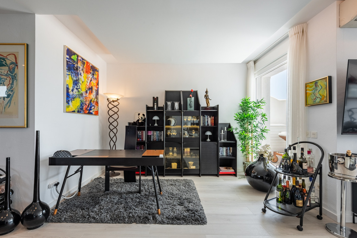 Se vende Apartamento Planta Media de 2 dormitorios en Costa Del Sol, Málaga, España