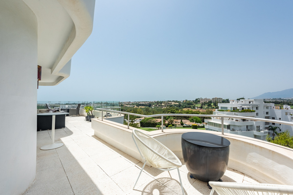 Se vende Apartamento Planta Media de 2 dormitorios en Costa Del Sol, Málaga, España