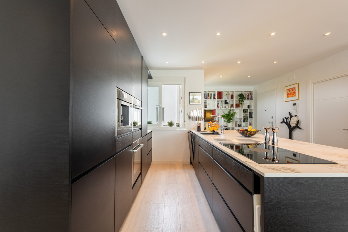 Se vende Apartamento Planta Media de 2 dormitorios en Costa Del Sol, Málaga, España