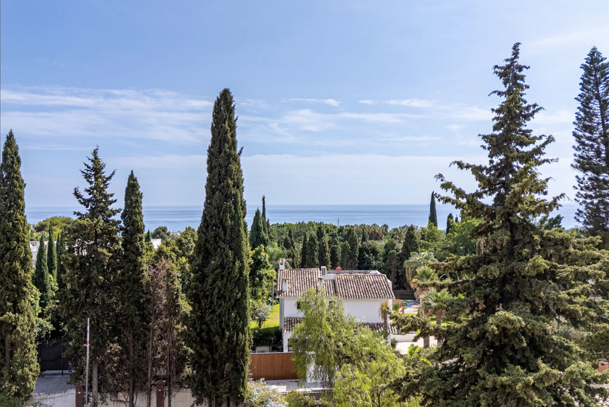 Plots for sale in Nagüeles Costa Del Sol, Málaga, Spain