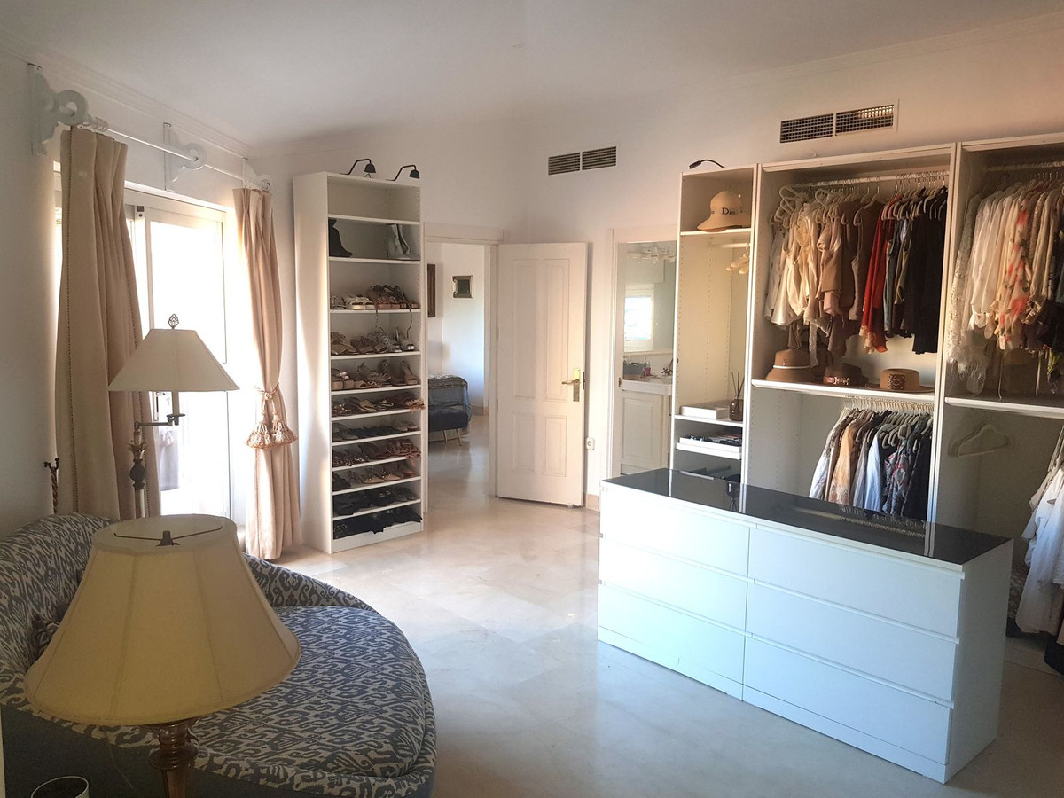 4 Bed Apartment for sale in Sotogrande Marina Costa Del Sol, Cádiz, Spain
