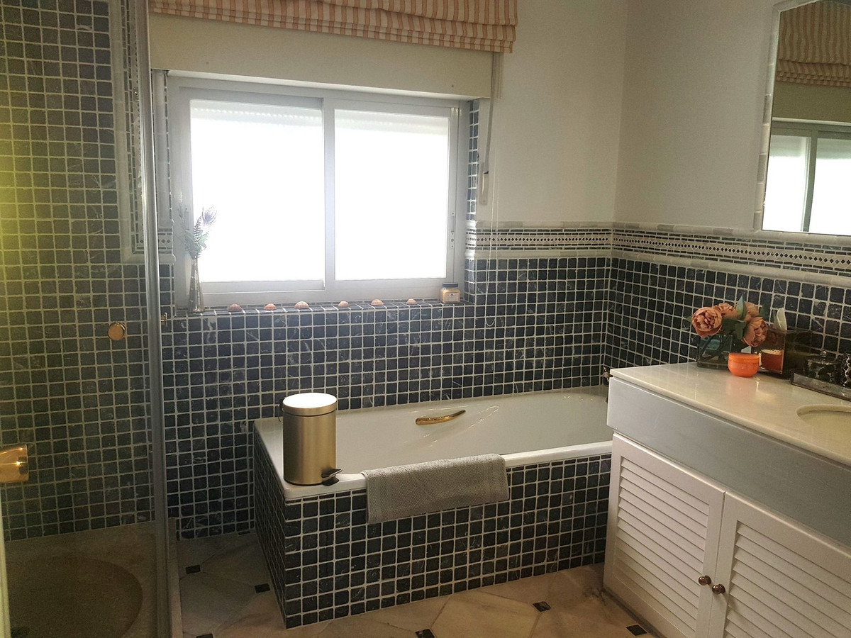 4 Bed Apartment for sale in Sotogrande Marina Costa Del Sol, Cádiz, Spain