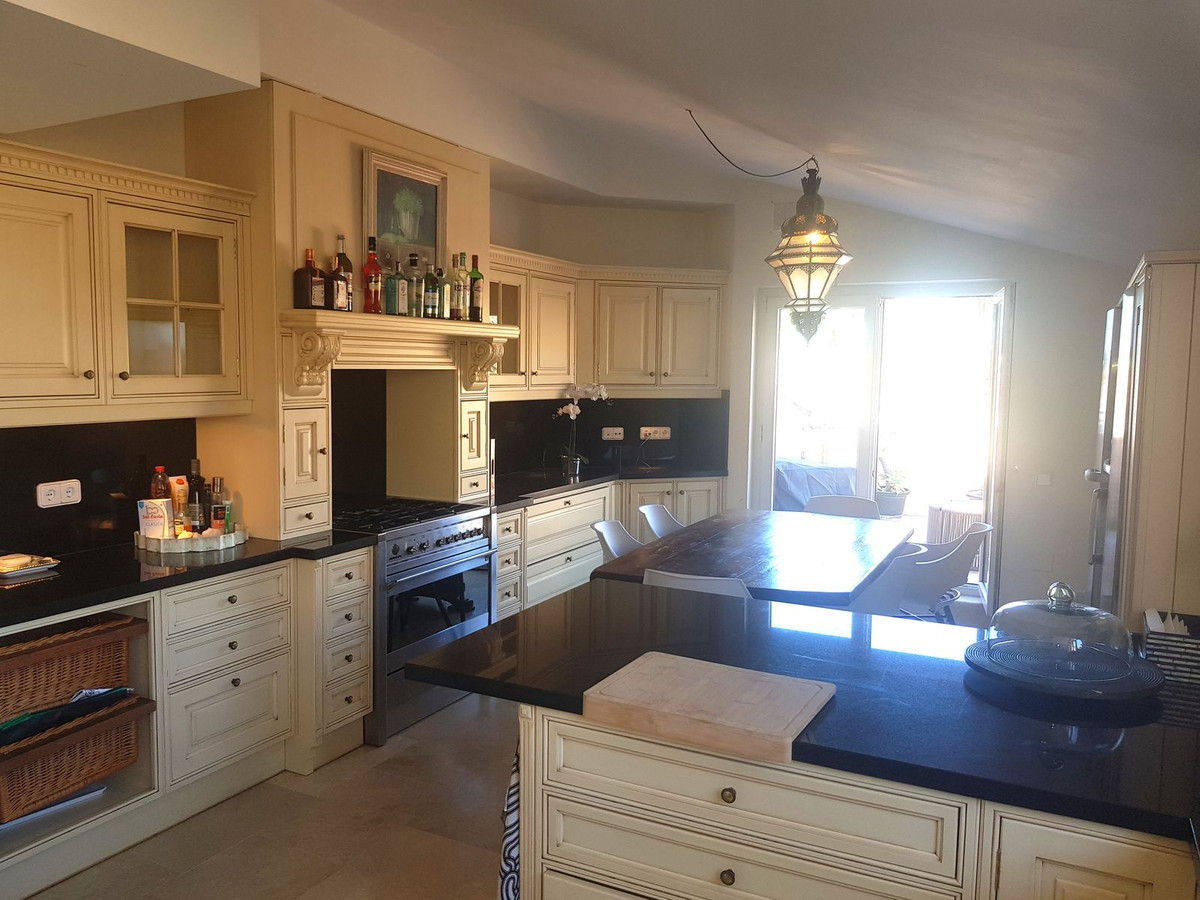 4 Bed Apartment for sale in Sotogrande Marina Costa Del Sol, Cádiz, Spain