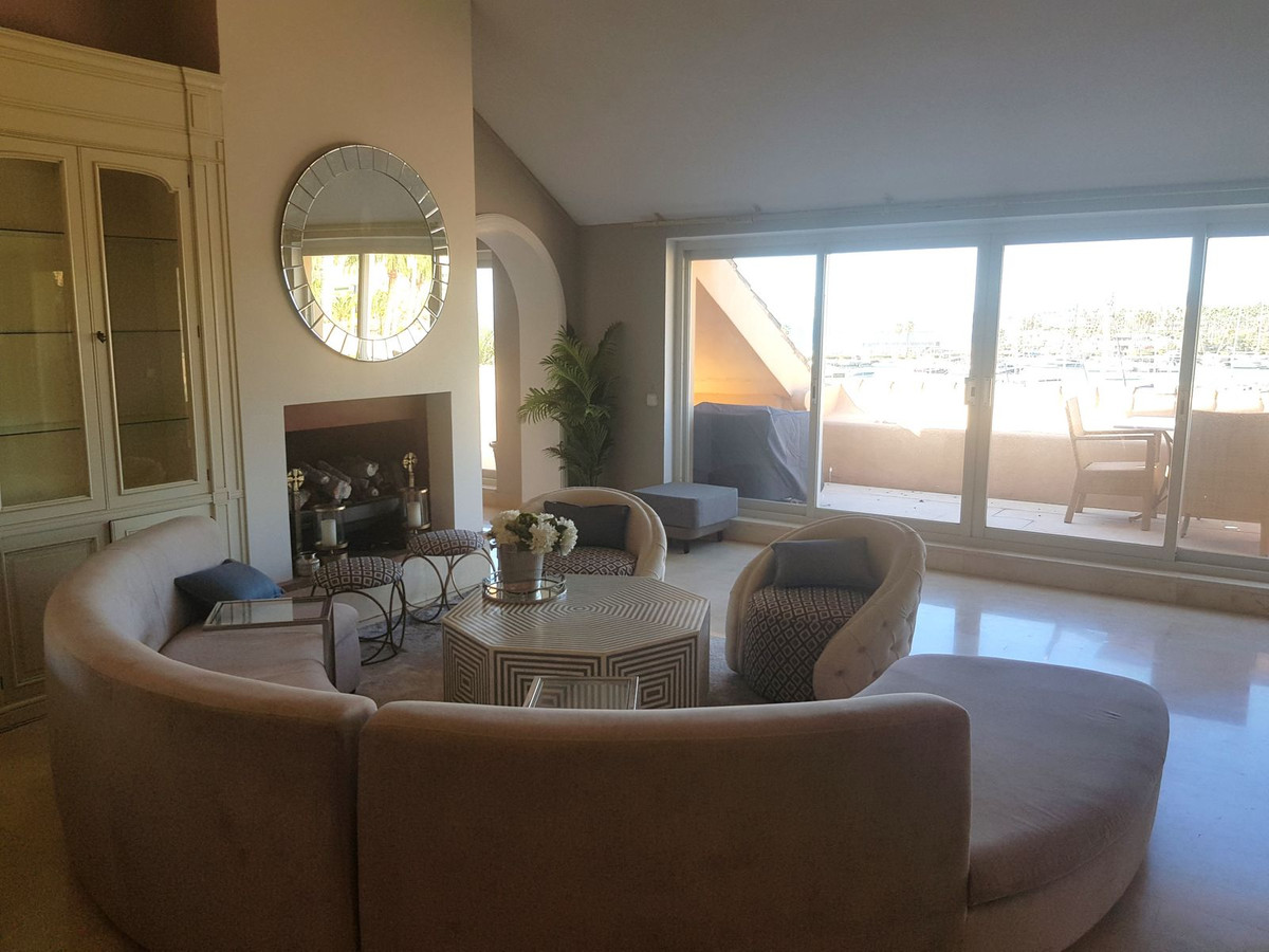 4 Bed Apartment for sale in Sotogrande Marina Costa Del Sol, Cádiz, Spain