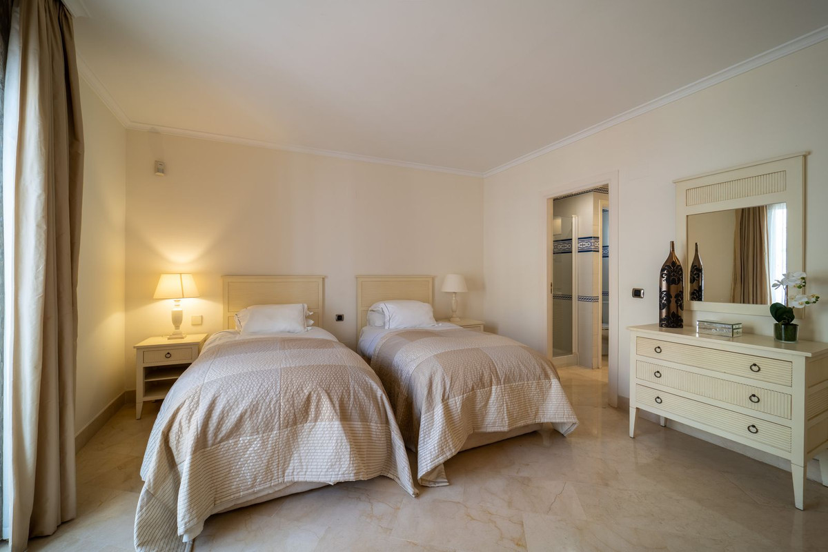 3 Bed Apartment for sale in Elviria Costa Del Sol, Málaga, Spain