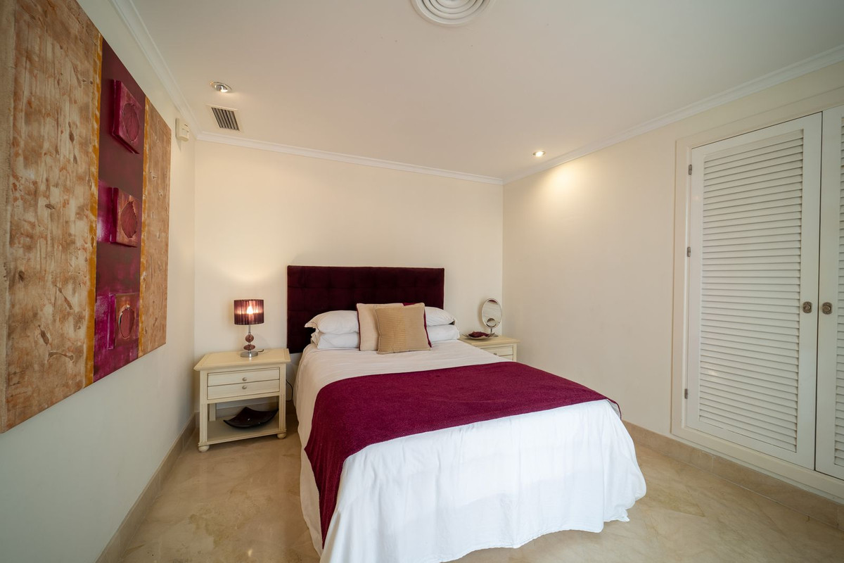 3 Bed Apartment for sale in Elviria Costa Del Sol, Málaga, Spain