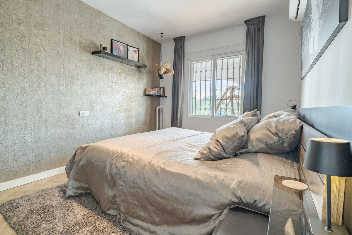 Se vende Villa - Chalet de 7 dormitorios en Costa Del Sol, Málaga, España