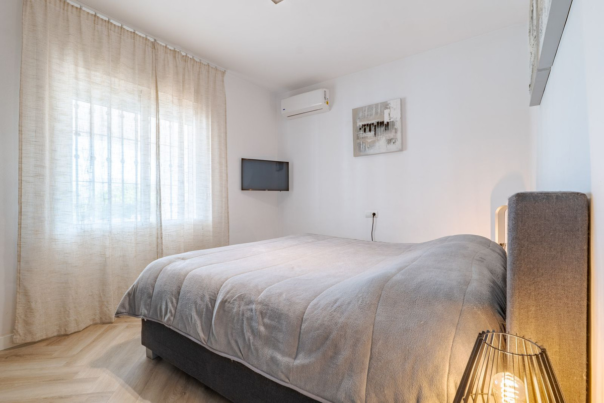 Se vende Villa - Chalet de 7 dormitorios en Costa Del Sol, Málaga, España