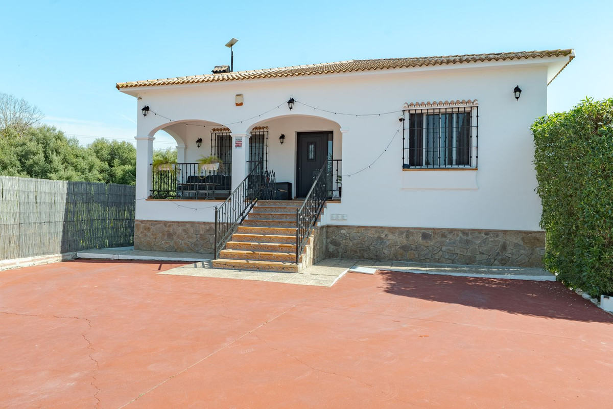 Se vende Villa - Chalet de 7 dormitorios en Costa Del Sol, Málaga, España