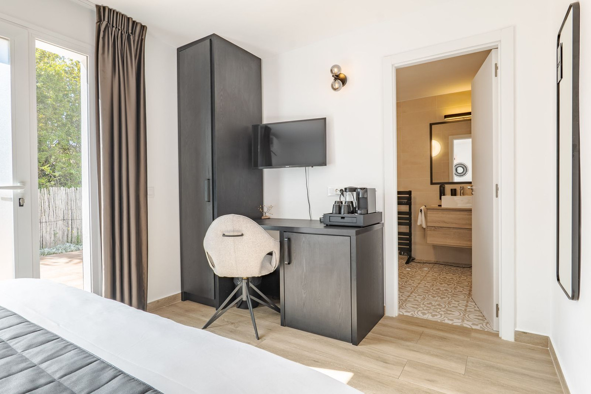 Se vende Villa - Chalet de 7 dormitorios en Costa Del Sol, Málaga, España