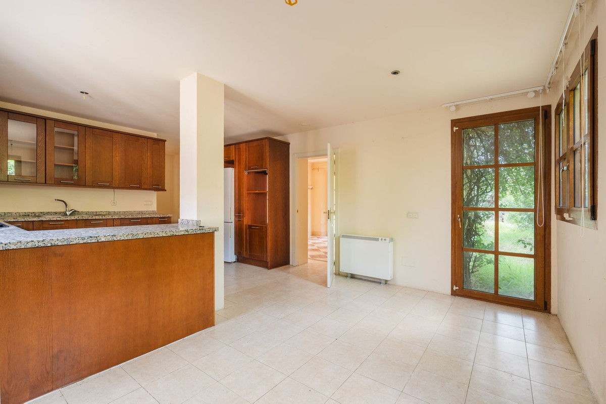 Se vende Villa - Chalet de 4 dormitorios en Costa Del Sol, Málaga, España