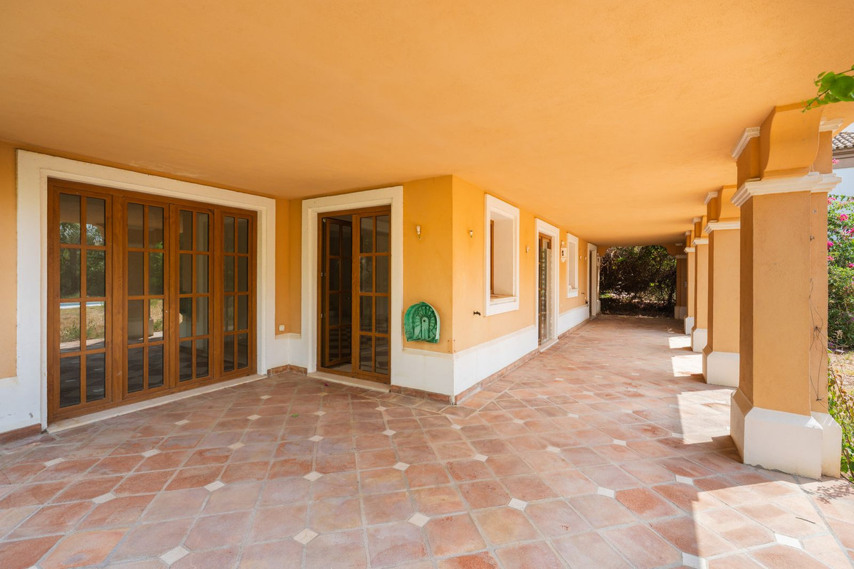 Se vende Villa - Chalet de 4 dormitorios en Costa Del Sol, Málaga, España