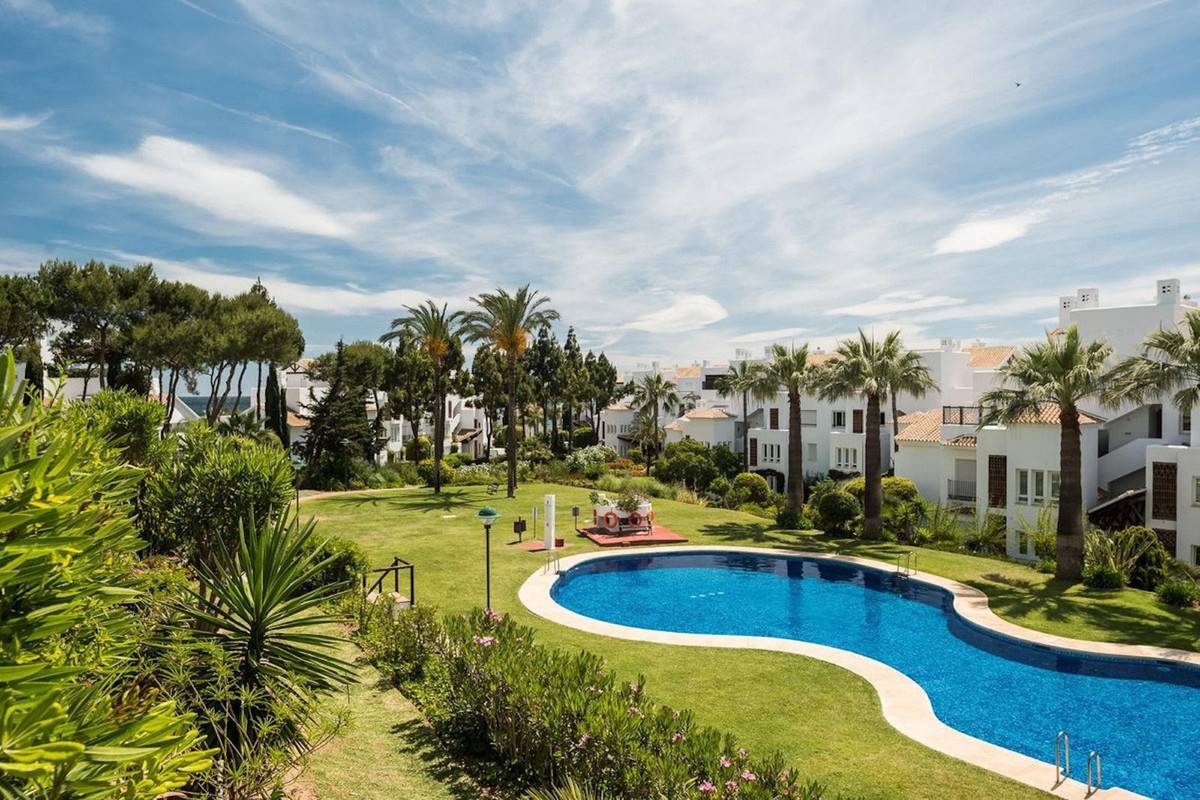 Se vende Apartamento Planta Baja de 2 dormitorios en Costa Del Sol, Málaga, España